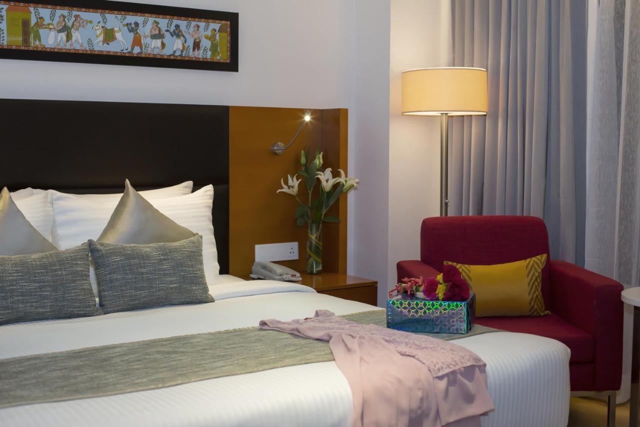 Mercure Hyderabad Kcp Banjara Hills, An Accor Hotel Buitenkant foto A room at the hotel