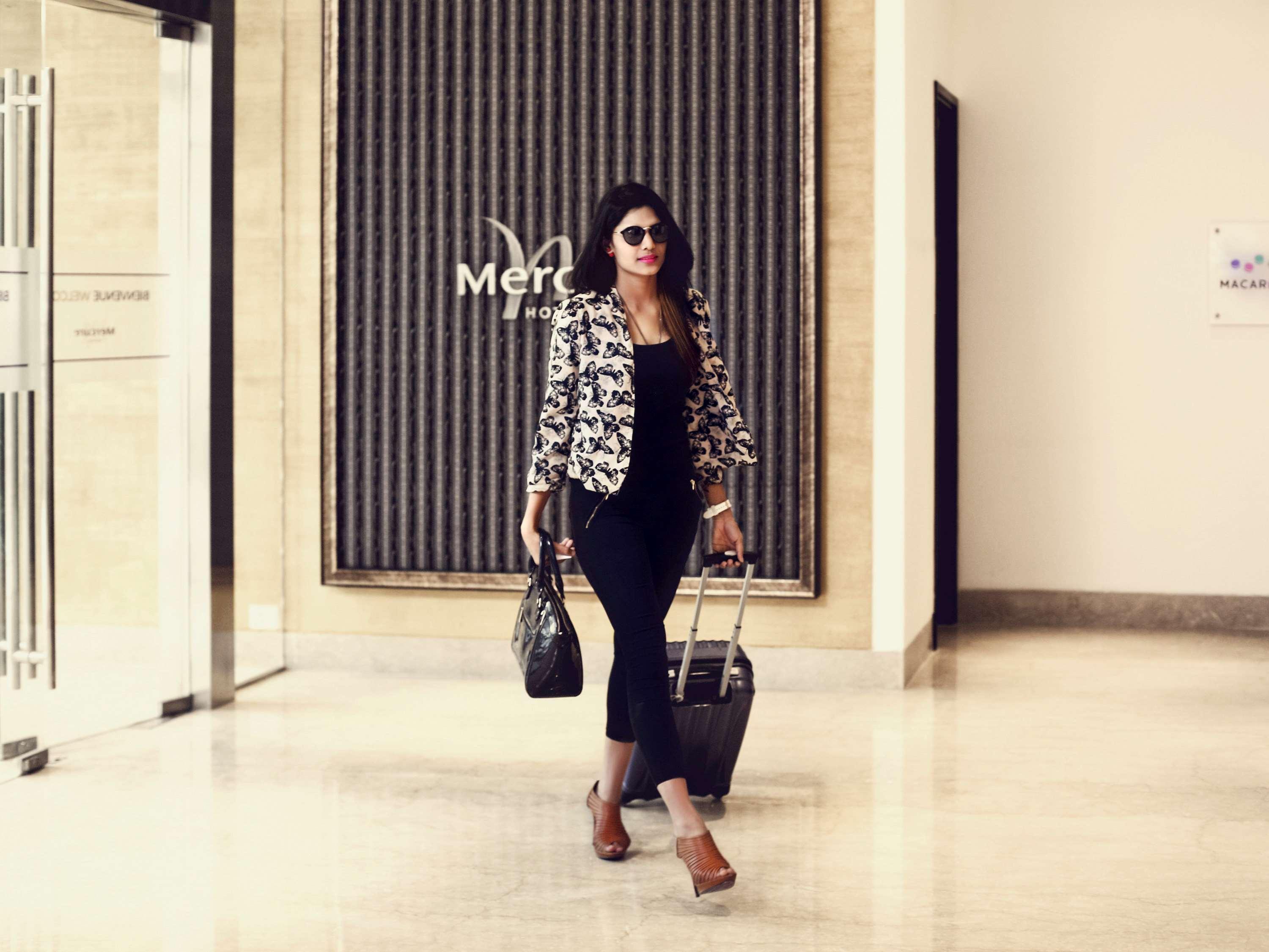 Mercure Hyderabad Kcp Banjara Hills, An Accor Hotel Buitenkant foto A guest at the hotel